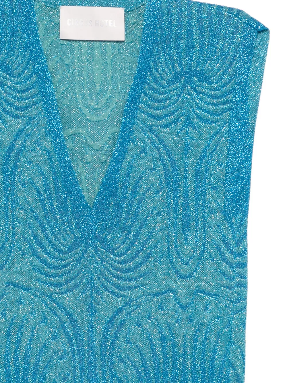 V-Neck Patterned Body