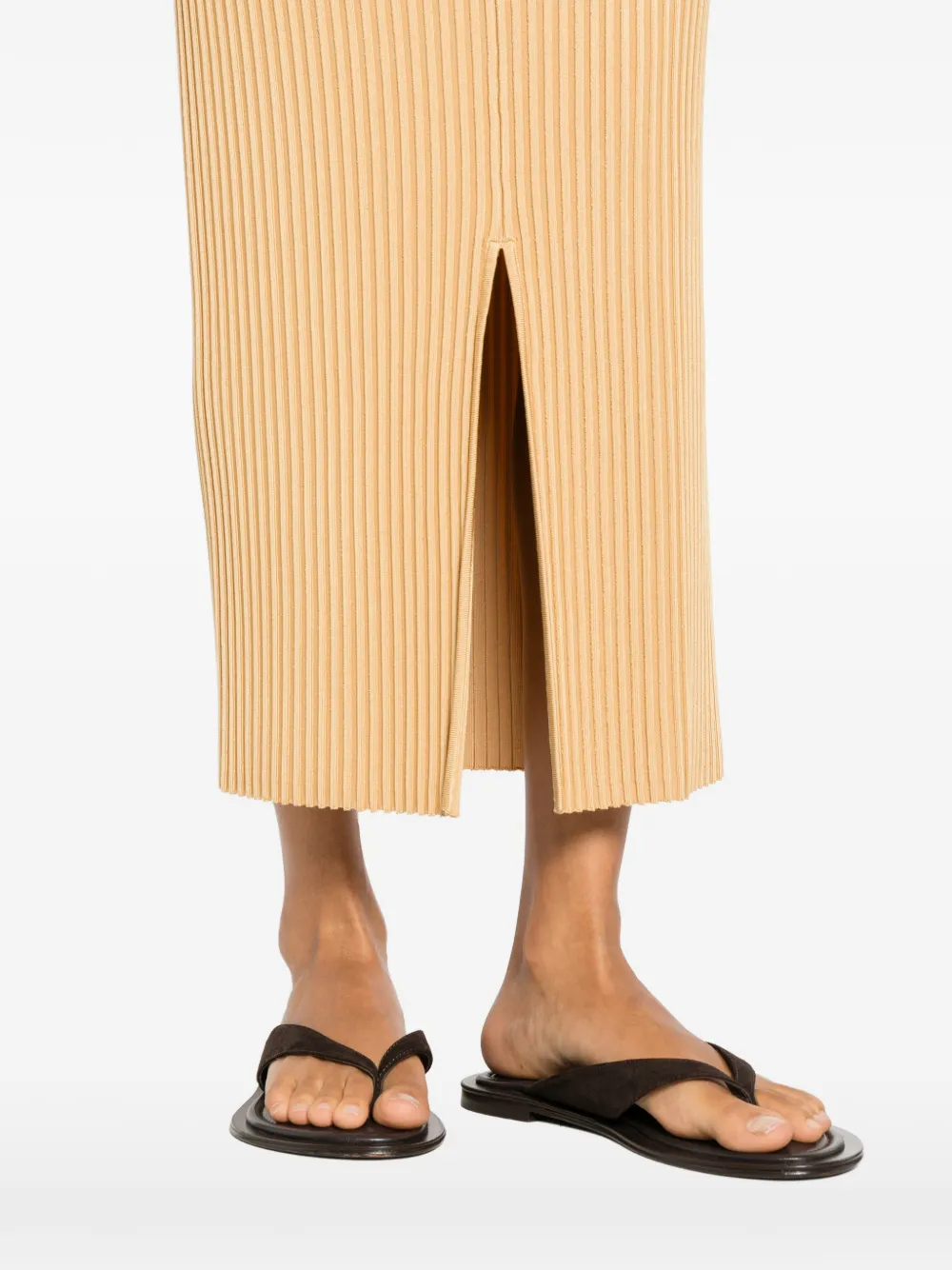By Malene Birger Octo geribbelde maxi-rok met split Bruin