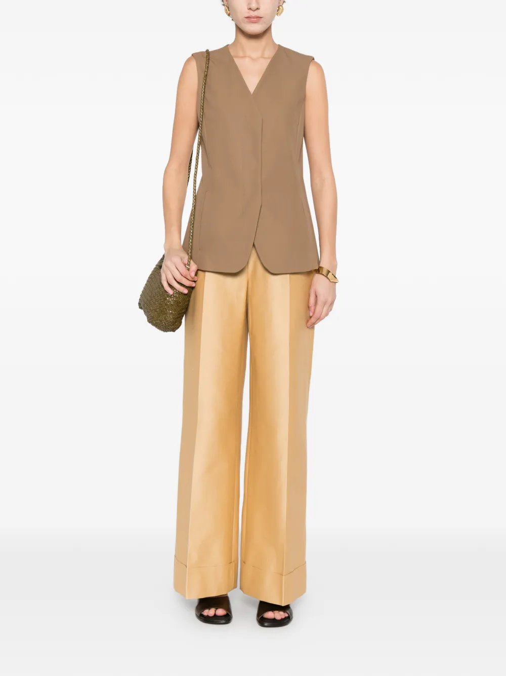 Mvp Wardrobe Pleated Trousers - Neutrals 