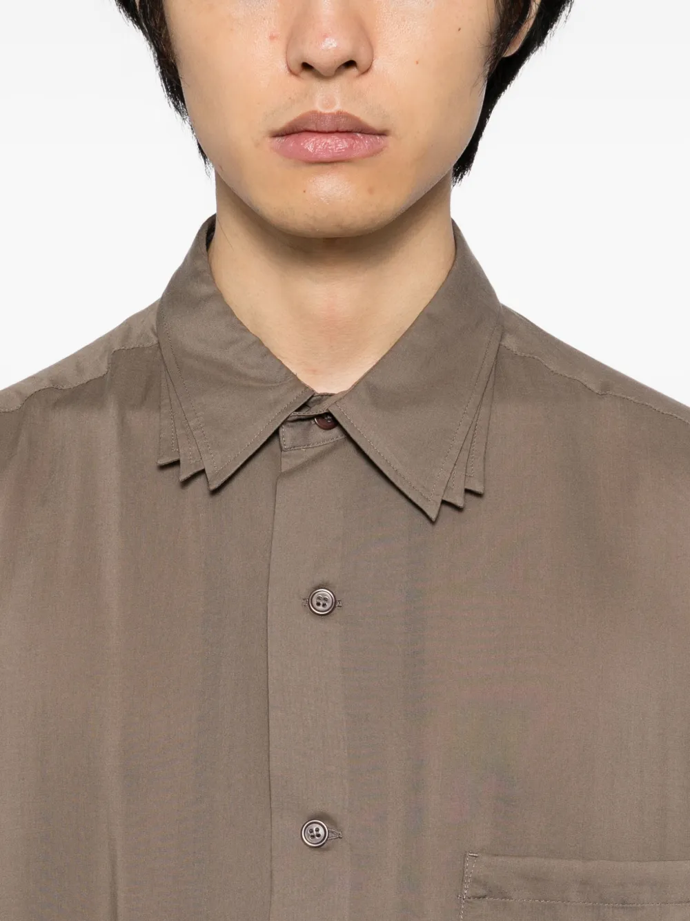 Yohji Yamamoto Overhemd met gelaagde kraag en lange mouwen Bruin