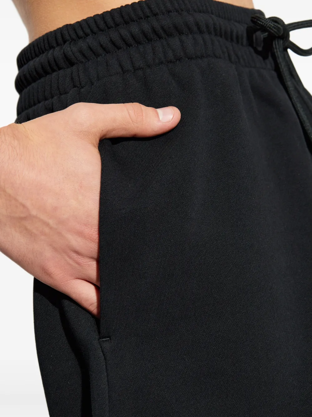 Off-White Shorts met logoprint Zwart