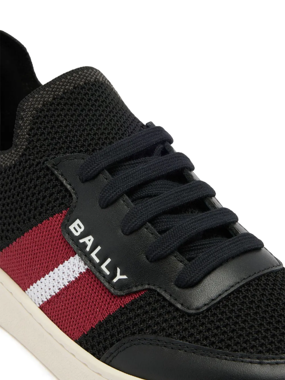 Bally Gestreepte sneakers met logo-reliëf Zwart