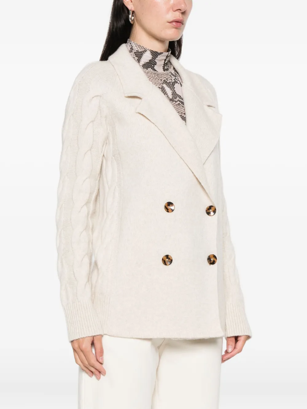 双排扣绞花针织开衫