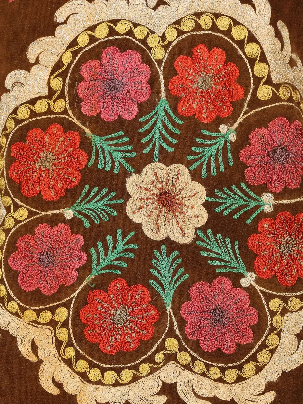 Zazi Vintage Indira Floral-embroidery Coat In Brown