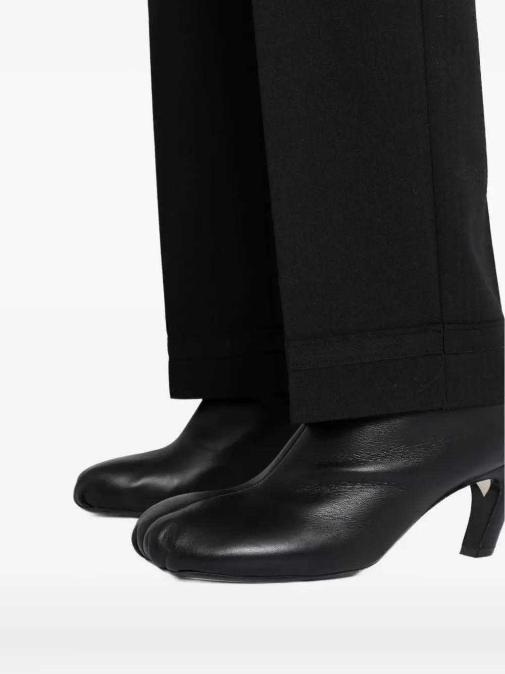 Maison Margiela Tailored High-waist Trousers With Classic Button Closure In Black