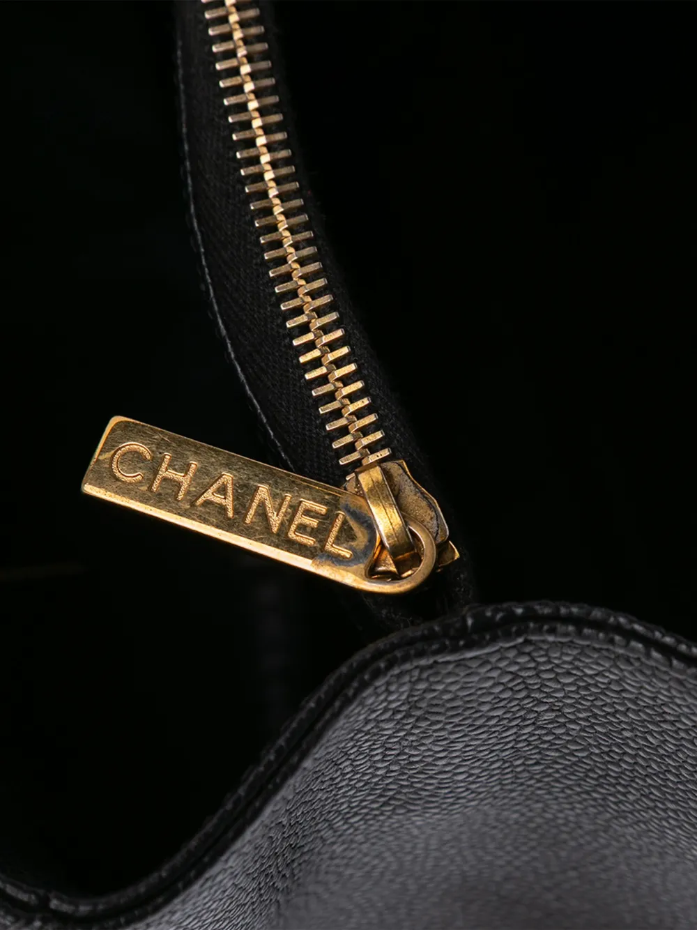 Pre-owned Chanel 2012 Caviar Grand Shopping Tote Bag In Black