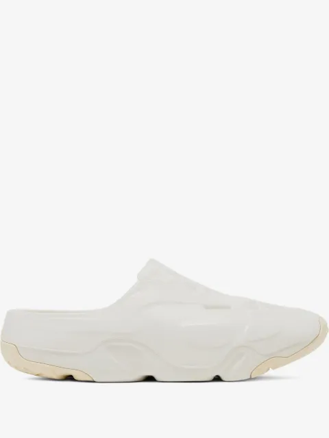 Jordan Roam slippers