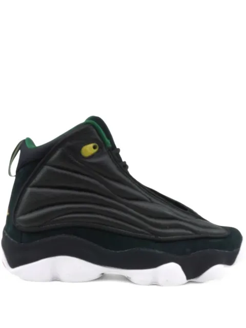 Jordan baskets Pro Strong