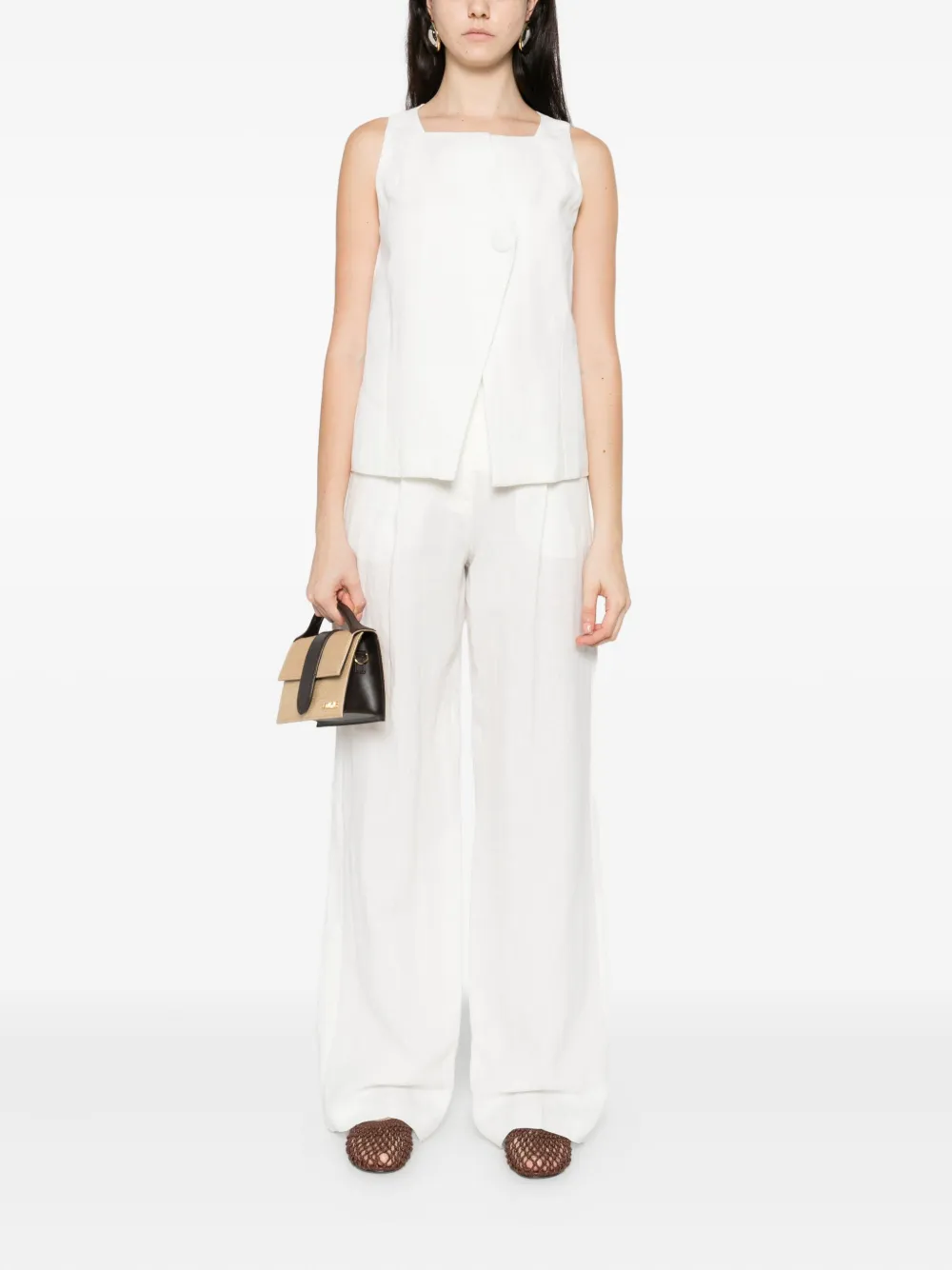 Occleus August Vest In White