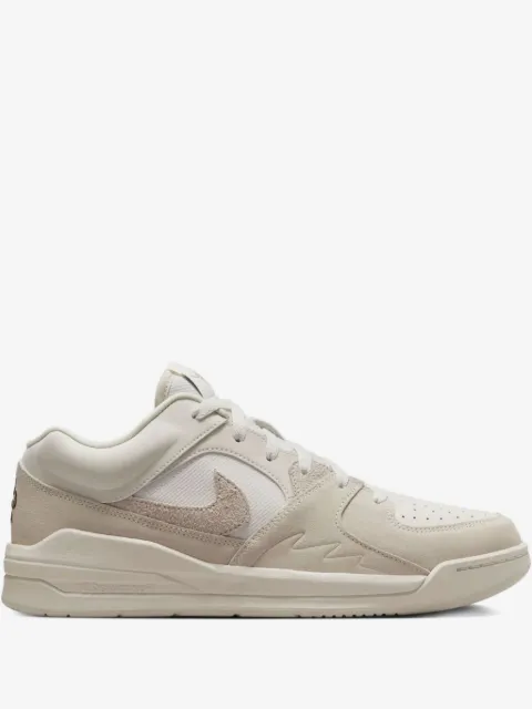 Jordan baskets Stadium 90