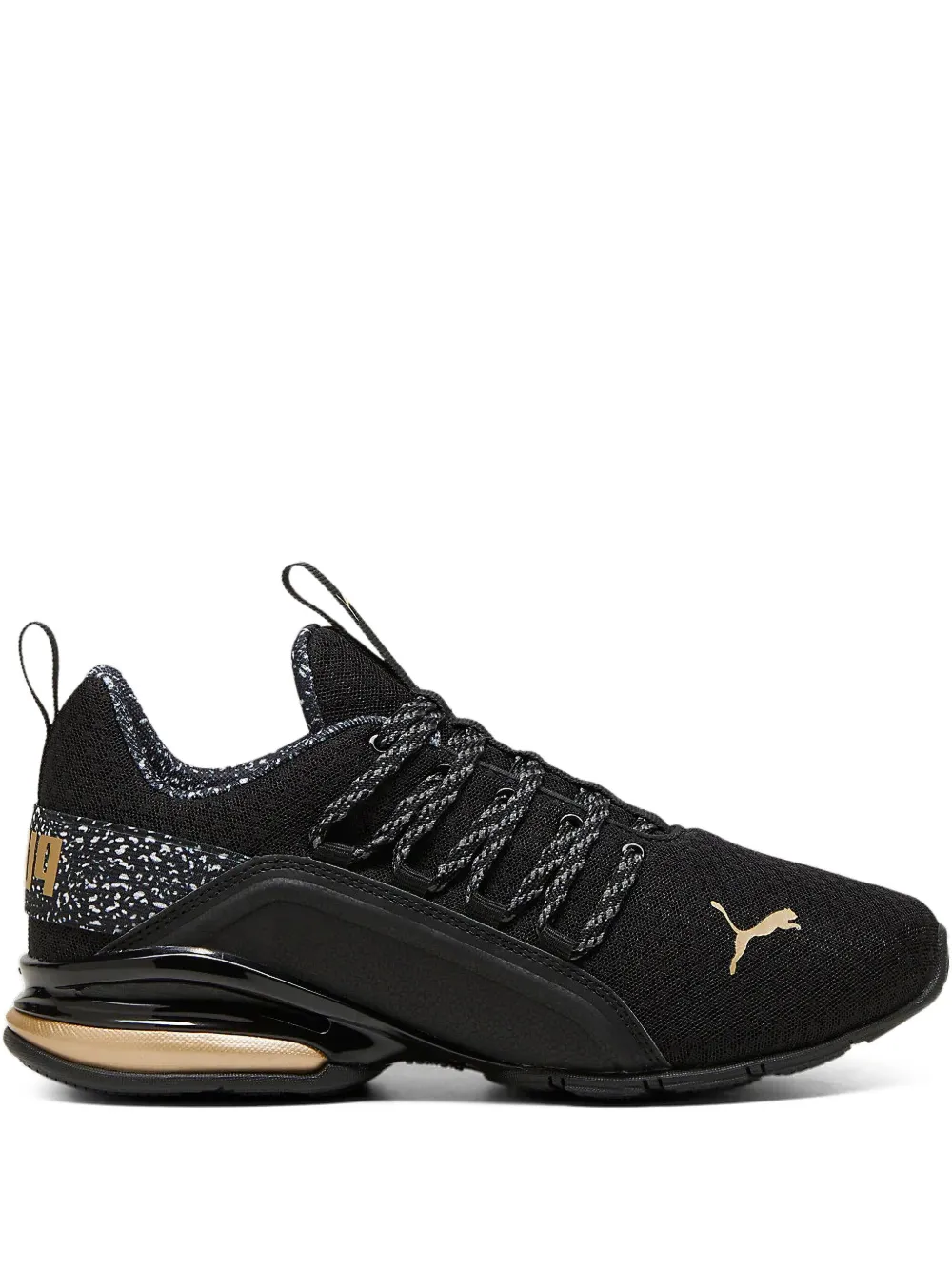 PUMA Axelion Minima "Black/Gold" スニーカー - ブラック PUMA Axelion Minima "Black/Gold" スニーカー - ブラック