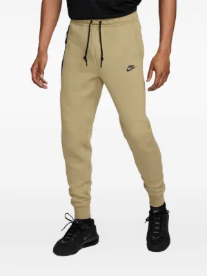 I dettagli dei pantaloni classici