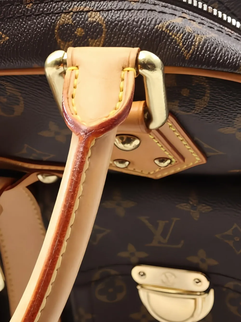 Pre-owned Louis Vuitton 2008 Manhattan Gm Monogram Tote Bag In Brown