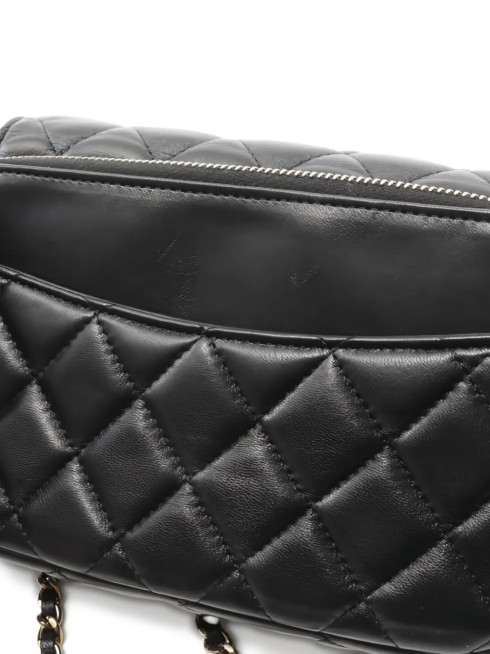 Pre-owned Chanel Diamond-quilted Chain Wallet In Black