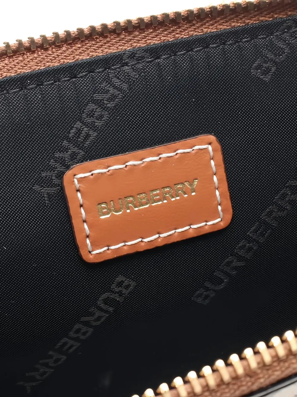 Pre-owned Burberry Checked Leather Card Case In Brown