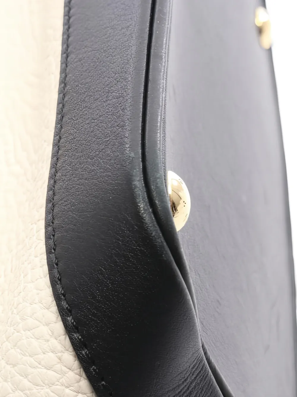 Pre-owned Louis Vuitton 2021 Cruiser Pm Grained Leather Tote Bag In Neutral