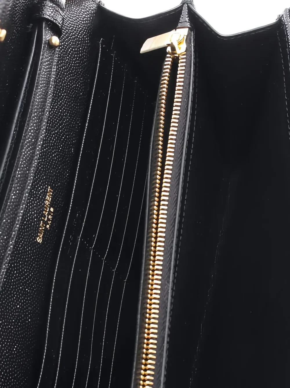 Pre-owned Saint Laurent Cassandre Envelope Shoulder Bag In Black