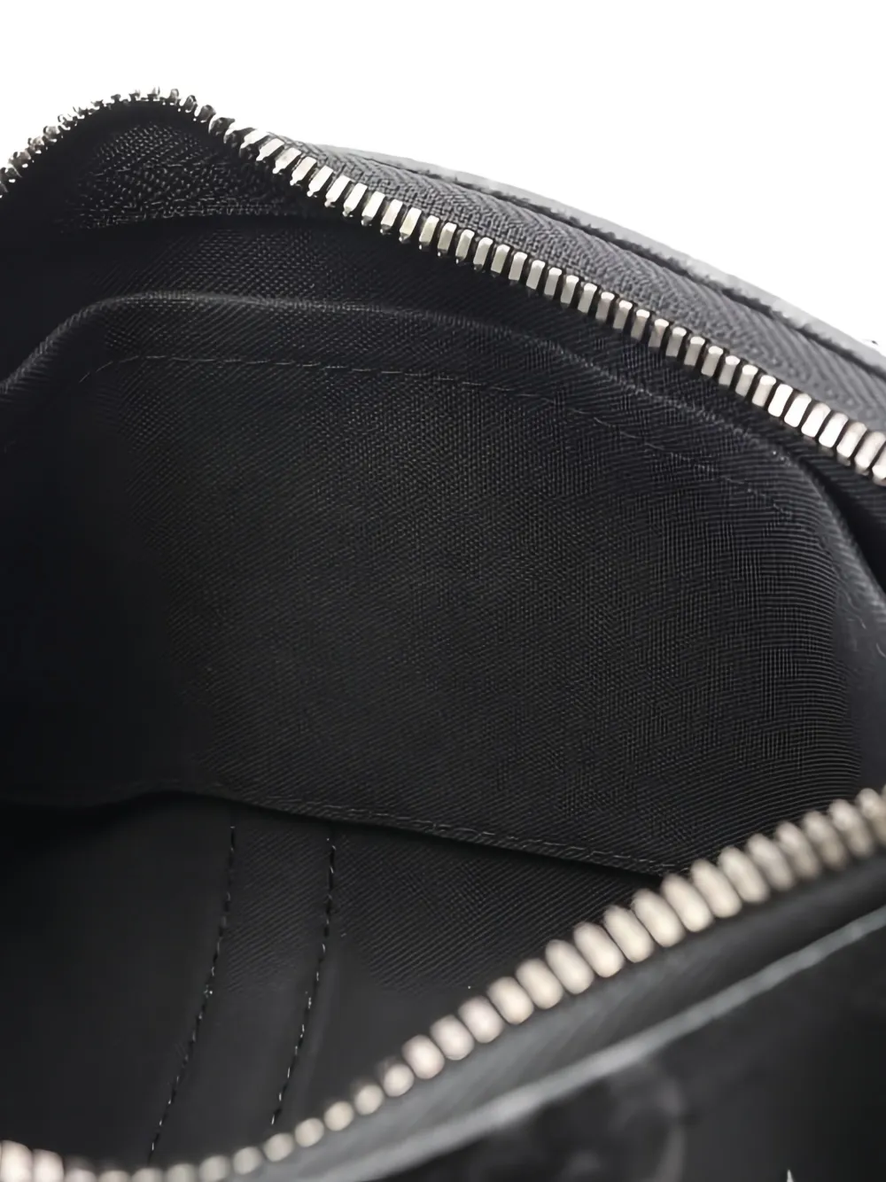 Pre-owned Louis Vuitton Keepall Bandoulière 25 Two-way Handbag In Black