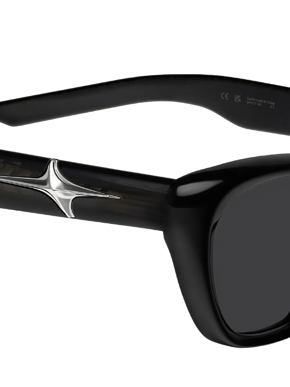 Gentle Monster Mowa 01 zonnebril met cat-eye montuur en sterdetail Zwart