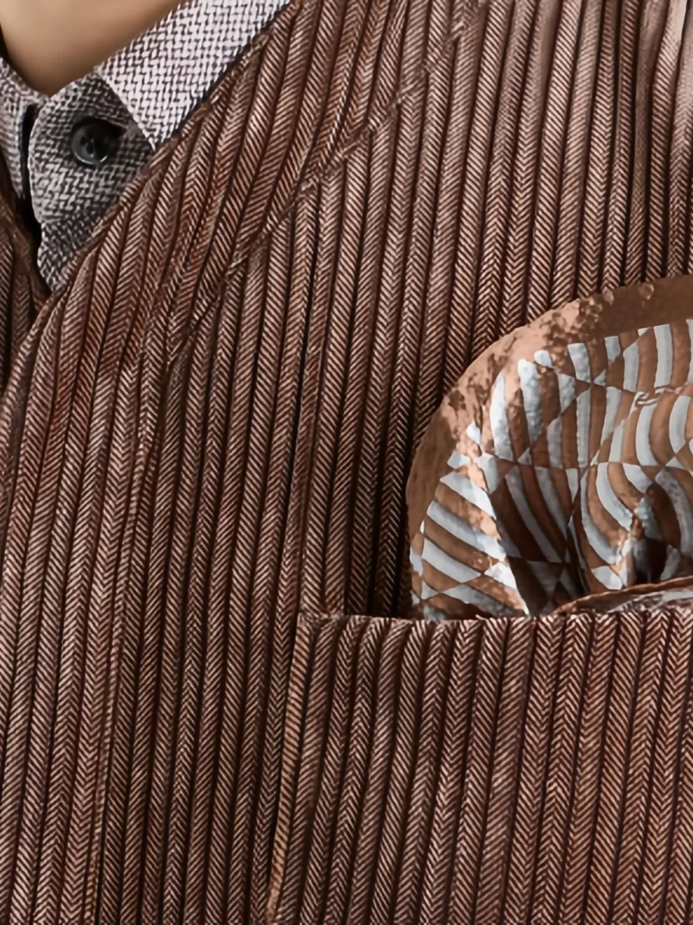 Giorgio Armani Pochet met geometrische print Bruin