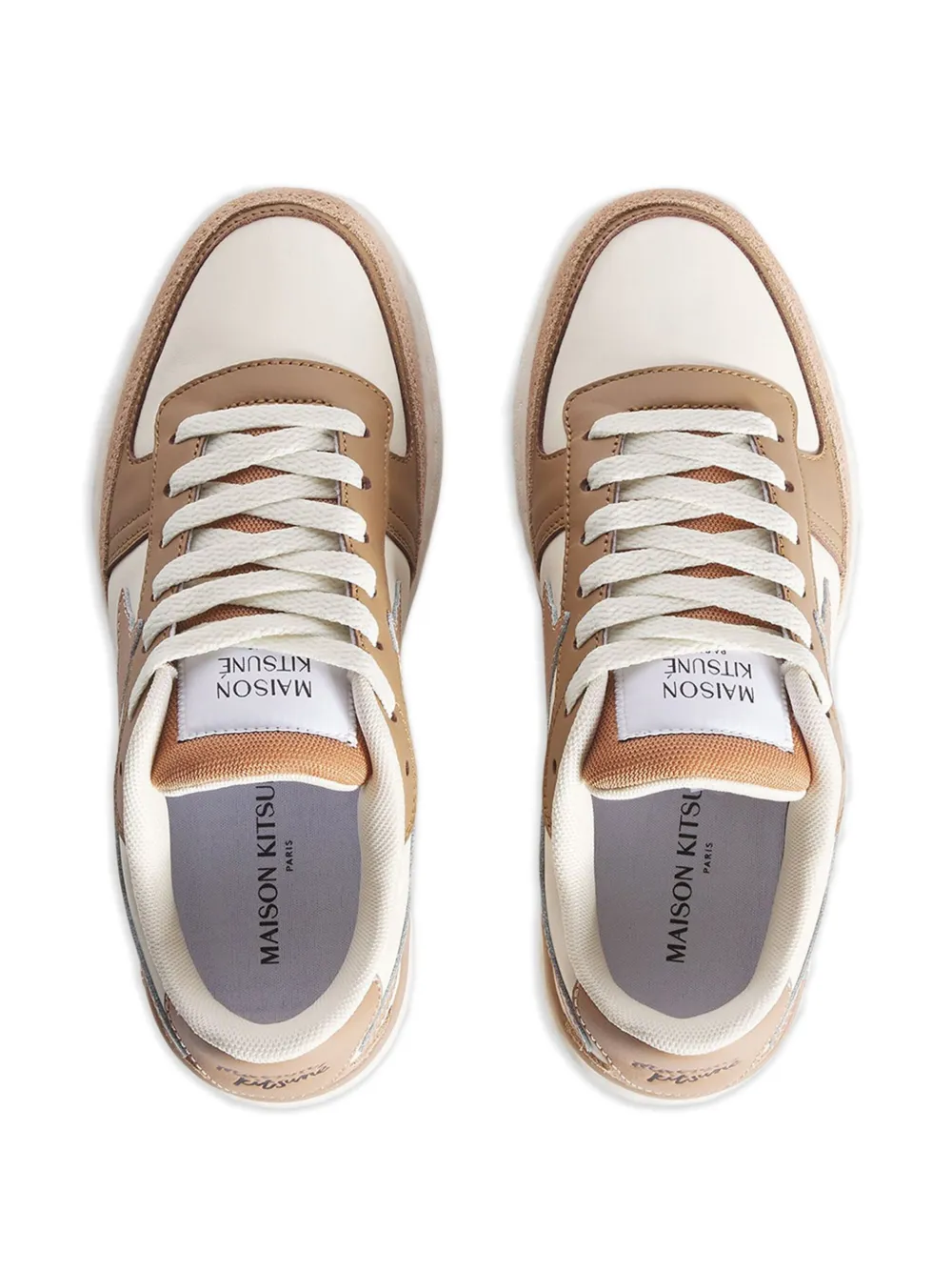 Maison Kitsuné Chiru sneakers met vossenpatch Beige