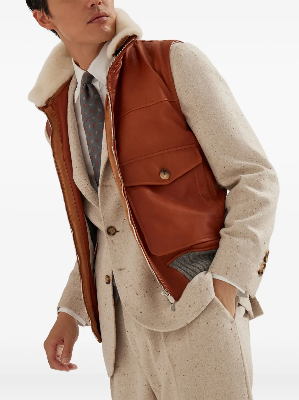 Brunello Cucinelli Bodywarmer met lammy kraag Bruin