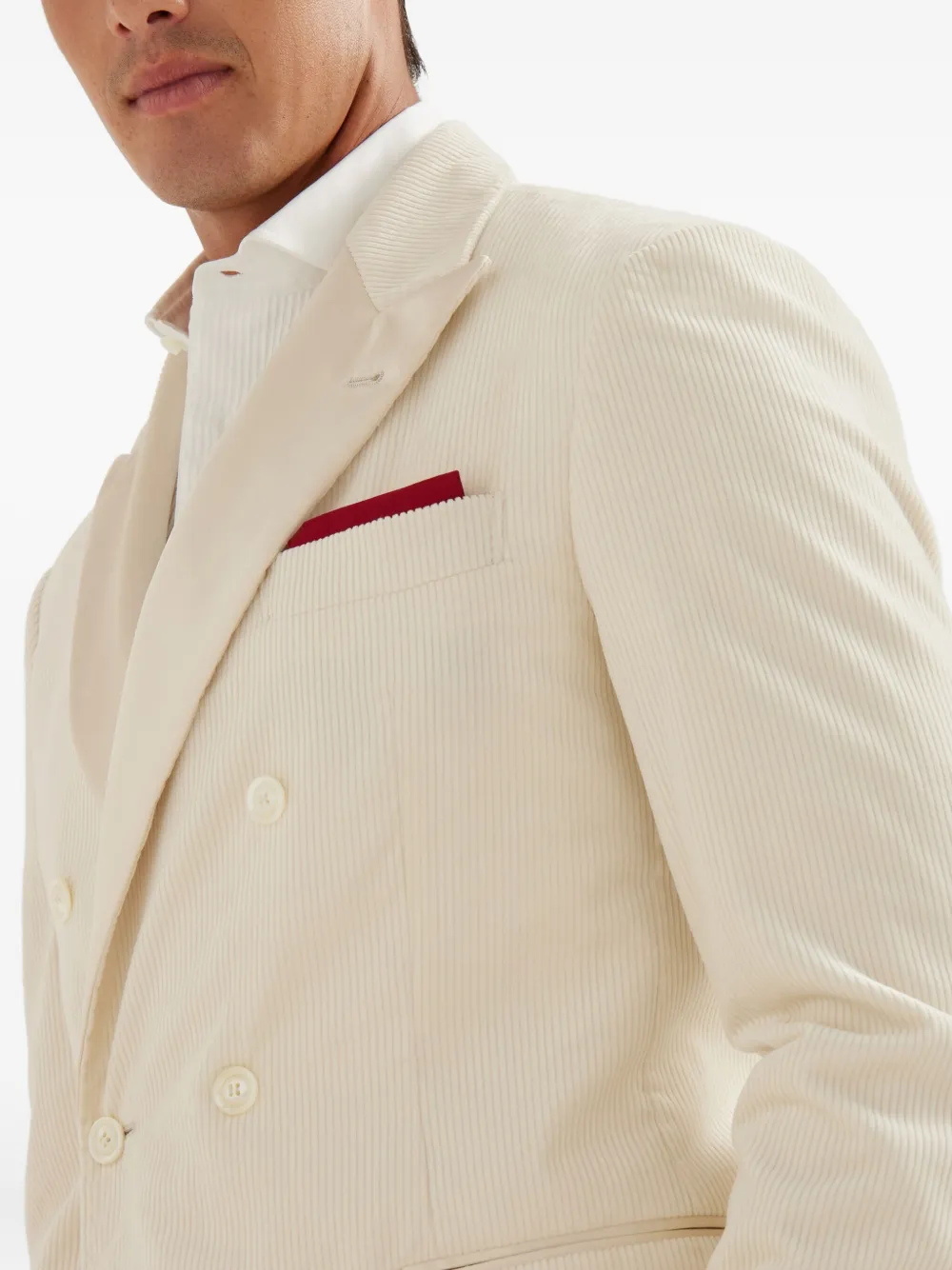 Brunello Cucinelli Pak met dubbele rij knopen en puntige revers Beige