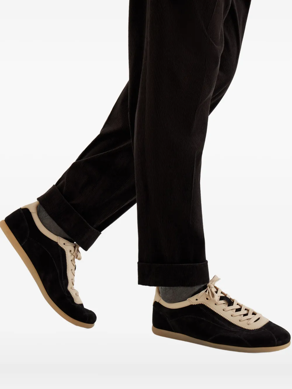 Brunello Cucinelli Sneakers met suède vlakken Zwart