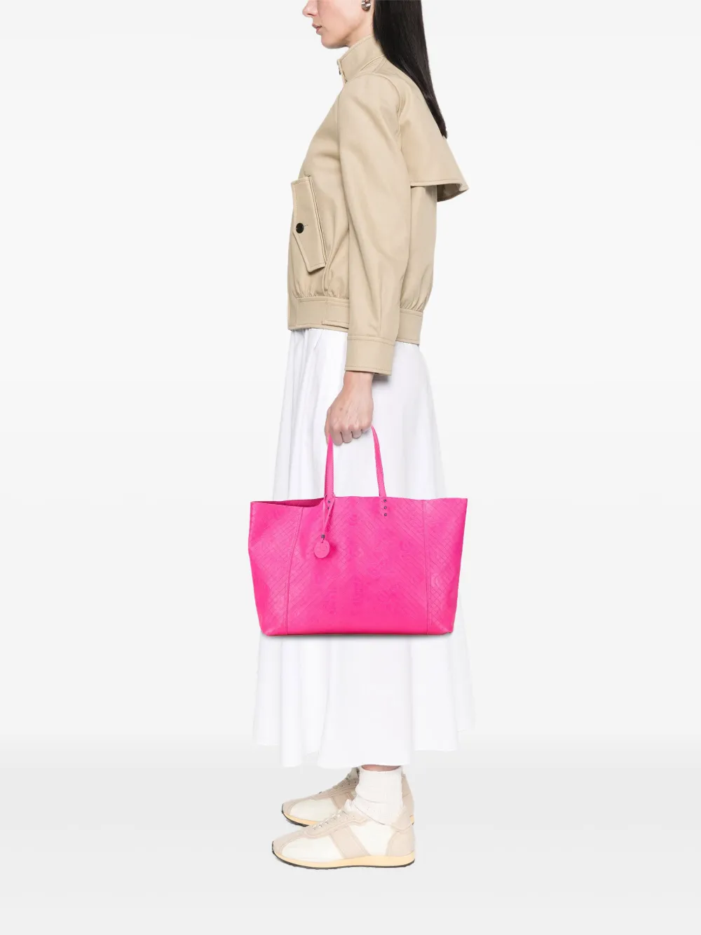 Bottega Veneta Pre-Owned 2012-2025 Leather Intrecciomirage Butterfly tote bag | Pre-Owned | Image 2