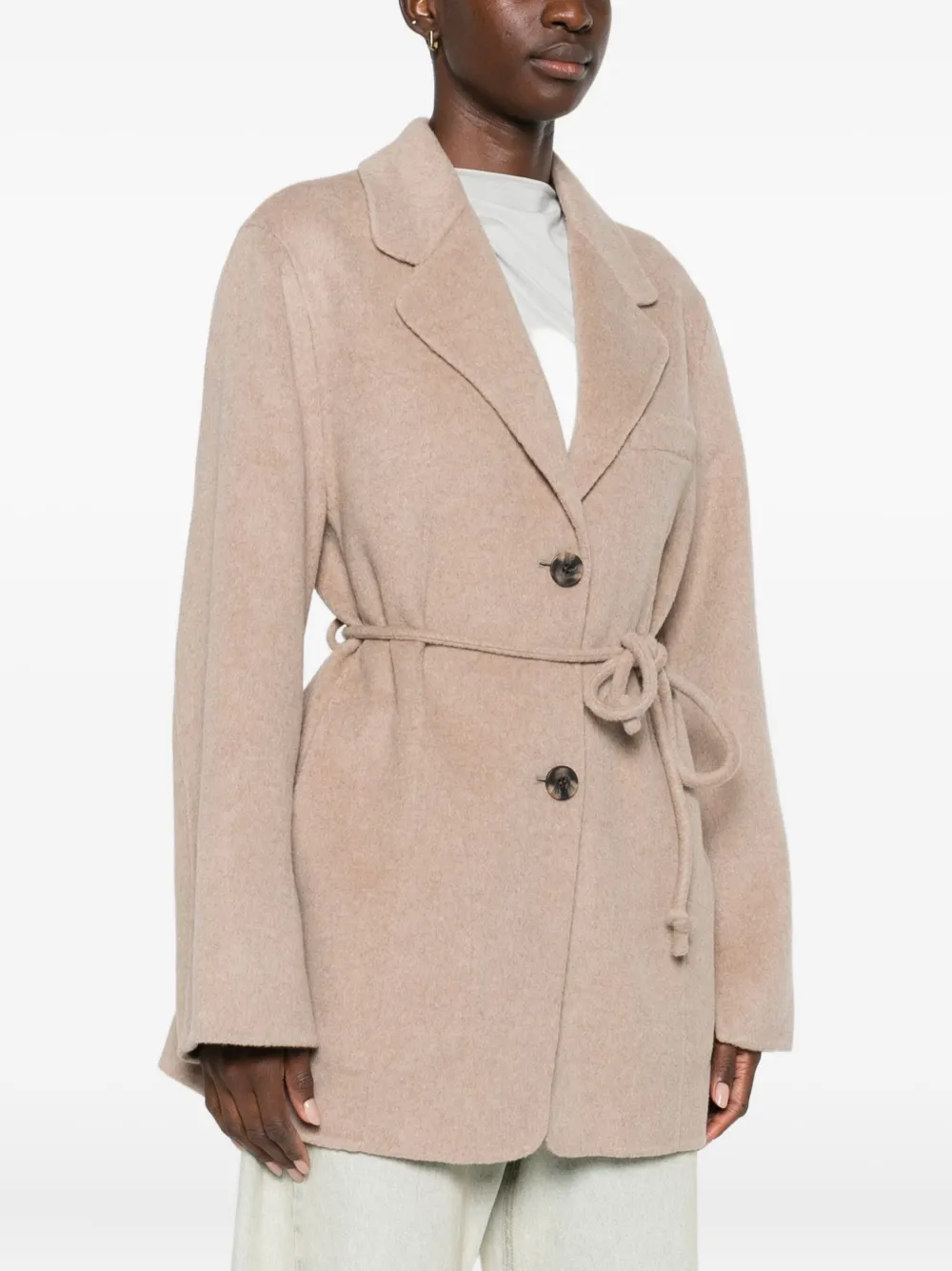 By Malene Birger Blazer met enkele rij knopen Beige