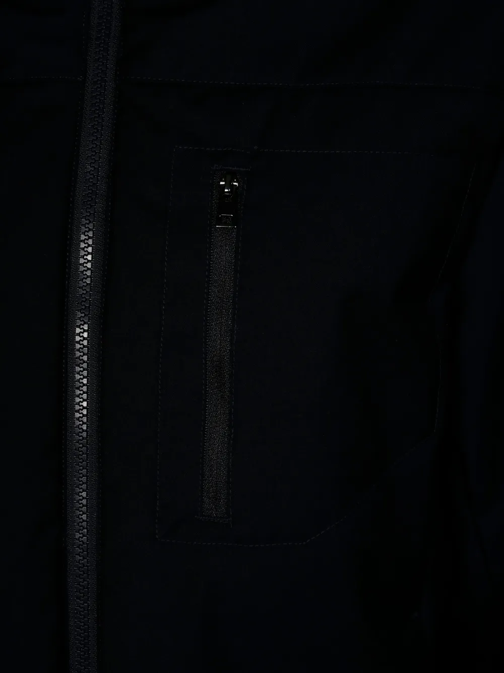 On The Bund Artechwo200 Sweatshirt Jacket In Black
