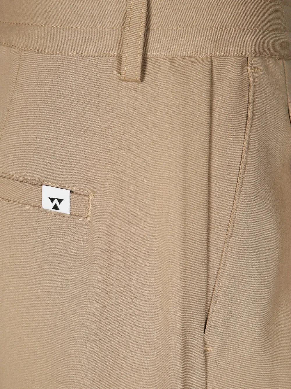 Woc Lusaca Shorts In Brown