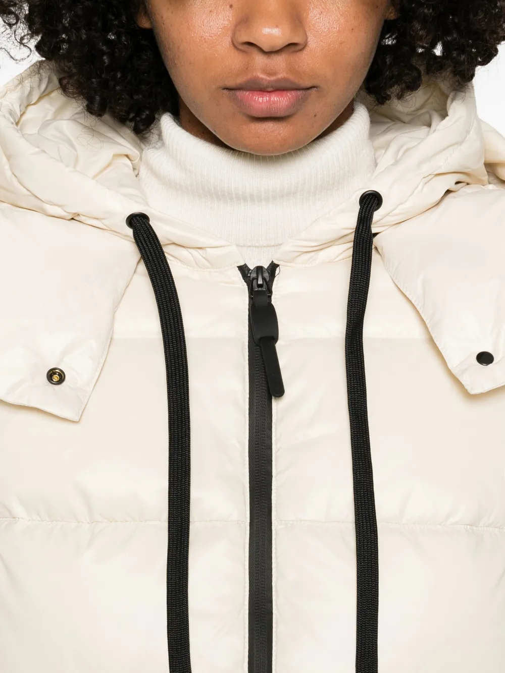 Peuterey Hooded Puffer Jacket In White