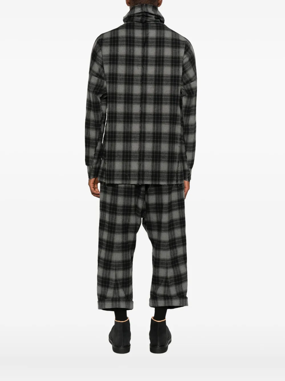 Individual Sentiments Roll-neck Plaid Sweatshirt In Gray