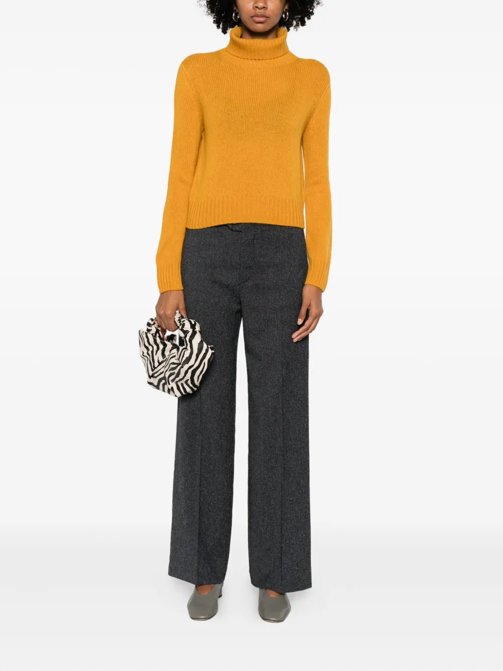 BeYou turtleneck cashmere sweater | Knitted Sweaters | Image 2