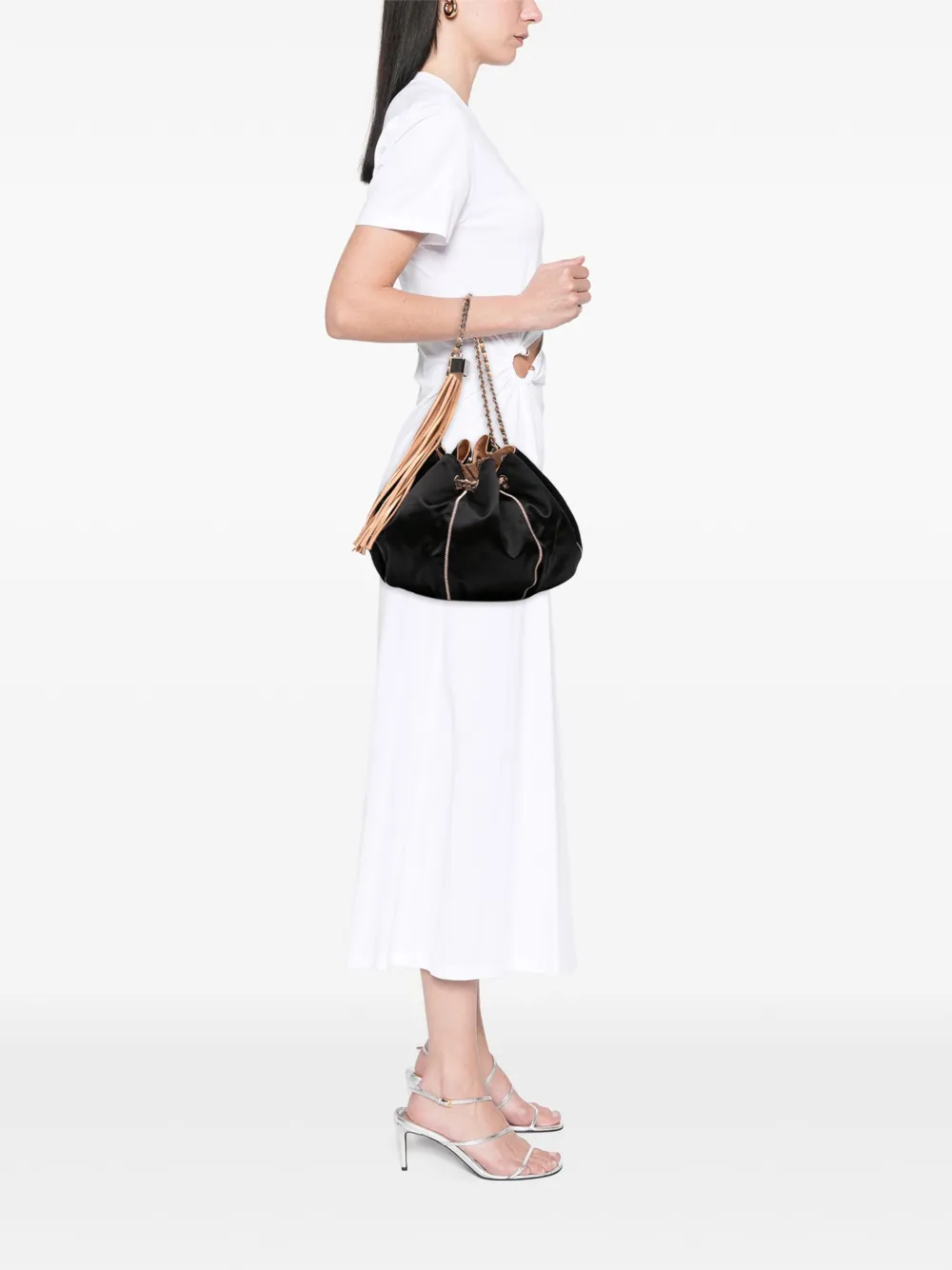 CHANEL Pre-Owned 2003-2004 Lambskin and Satin Reversible Sac Cordon bucket bag | Pre-Owned | Image 2