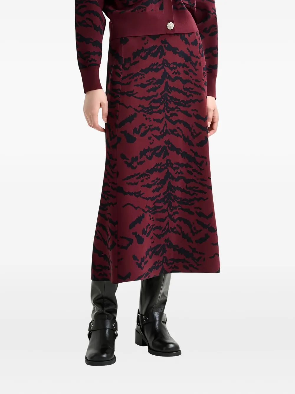Essentiel Antwerp Patterned Skirt In Red