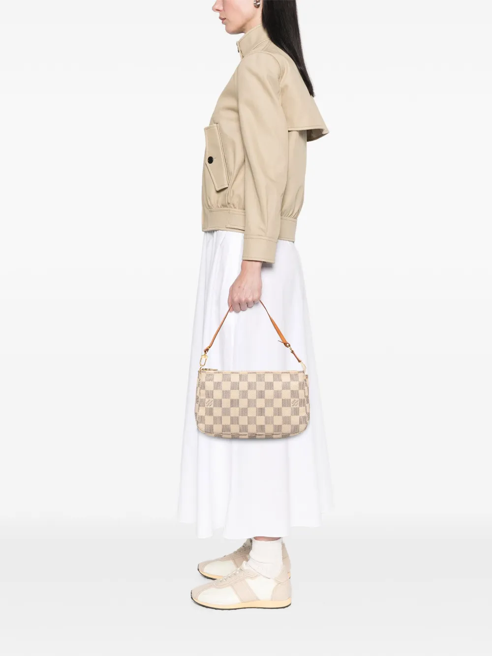 Louis Vuitton Pre-Owned 2010 Damier Azur Pochette Accessoires shoulder bag | Pre-Owned | Image 2