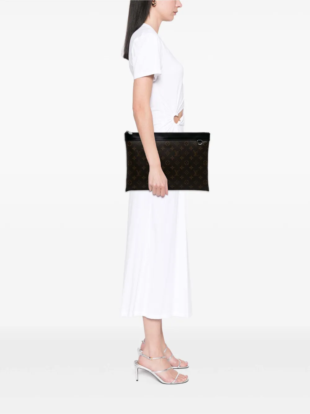 Louis Vuitton Pre-Owned 2020 Monogram Macassar Discovery Pochette GM clutch bag | Pre-Owned | Image 2