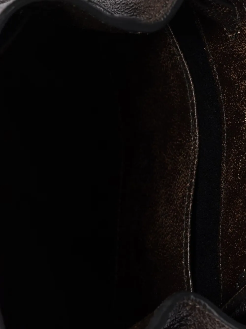 Miu Schoudertas met trekkoord en logo Bruin