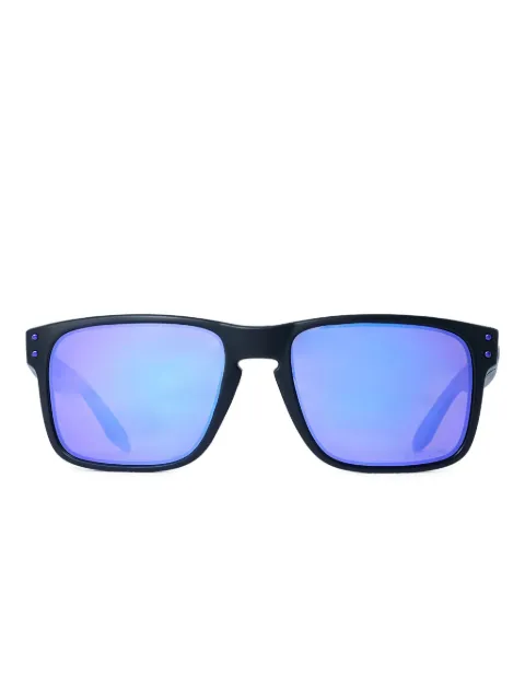 Oakley lentes de sol con armazón cuadrada y logo