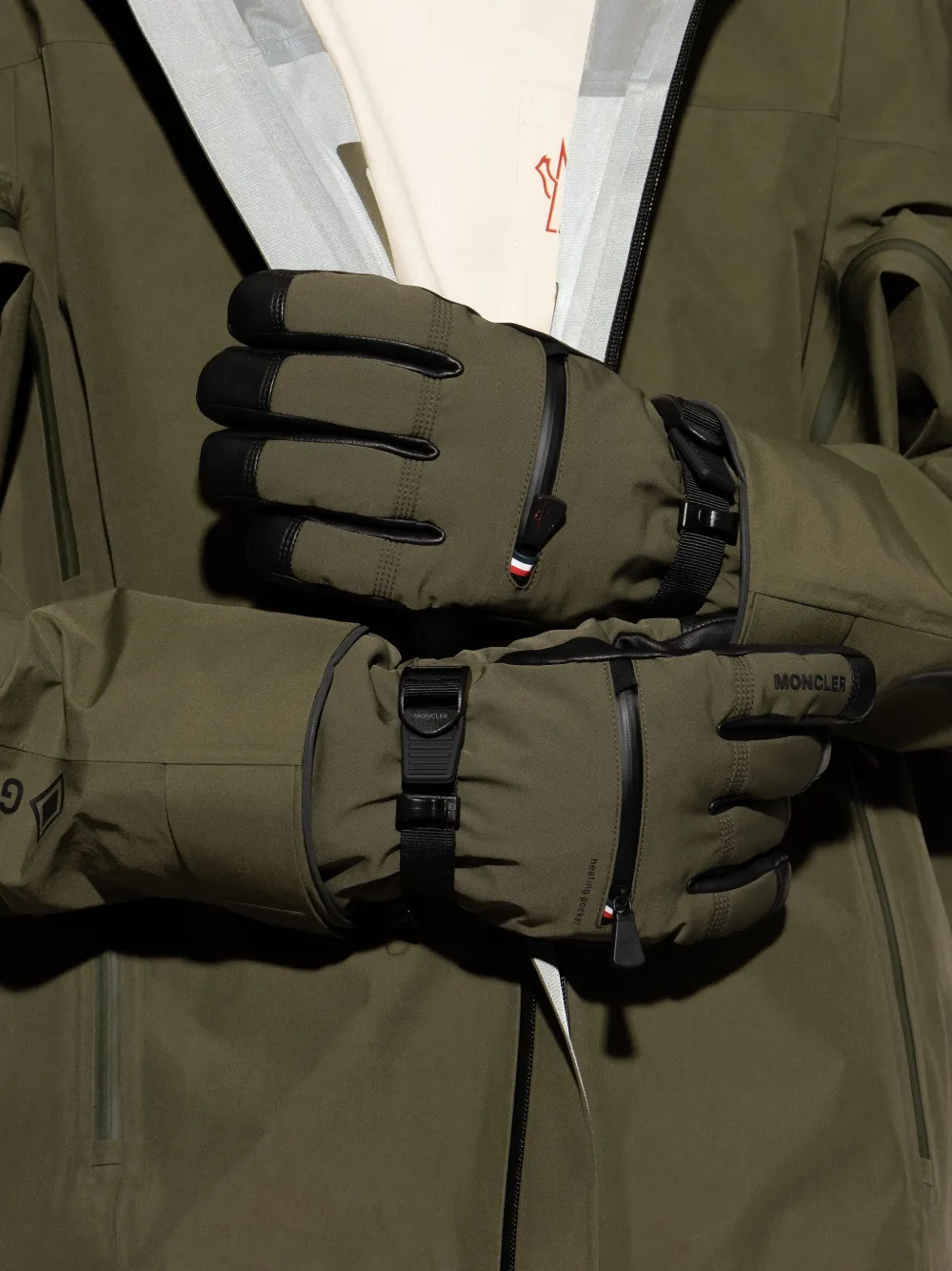 Moncler Grenoble gewatteerde handschoenen Groen