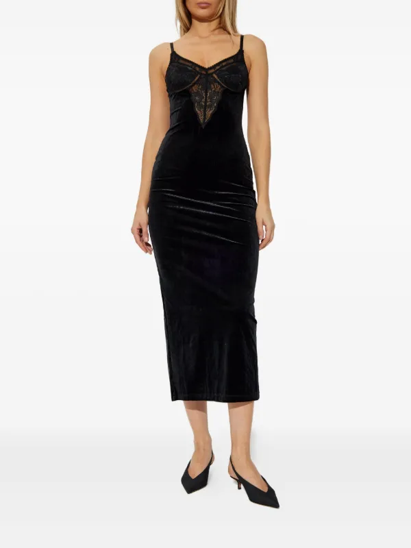 self portrait with velvet dress In A D'aprs , Painting by Thierry Robert accentuated with a dramatic plunging bodice and sculpted silhouette Frida Kahlo: Self-portrait wearing a