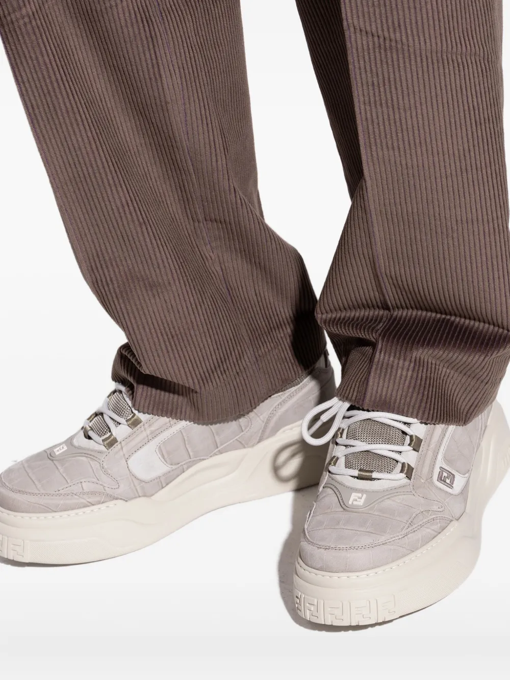 FENDI Force sneakers met krokodillen-reliëf en logodetail Beige