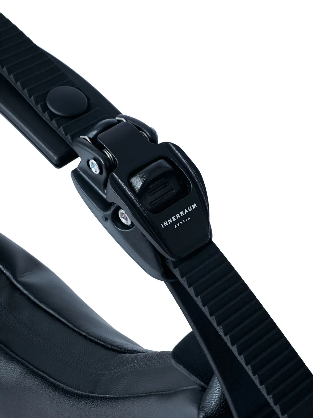 Innerraum Verstelbare schoudertas met gesp Zwart