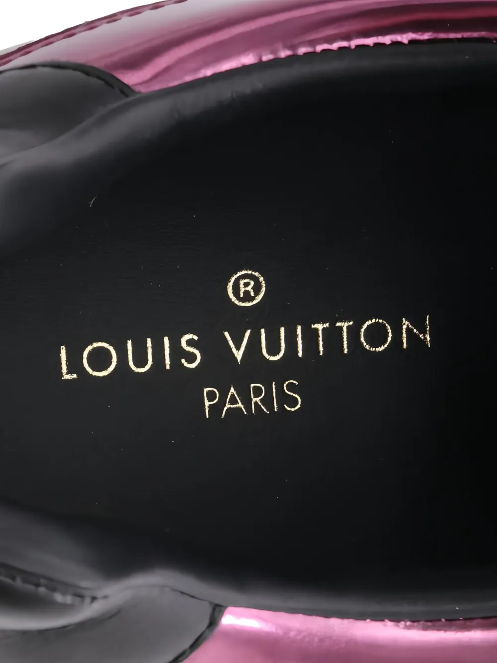 Pre-owned Louis Vuitton Runaway Leather Sneakers In White