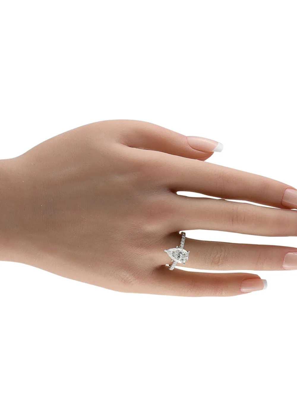 LB Exclusive 14K white gold lab-grown diamond ring | Image 2