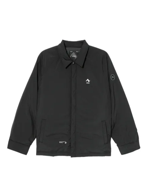 izzue chamarra con logo estampado