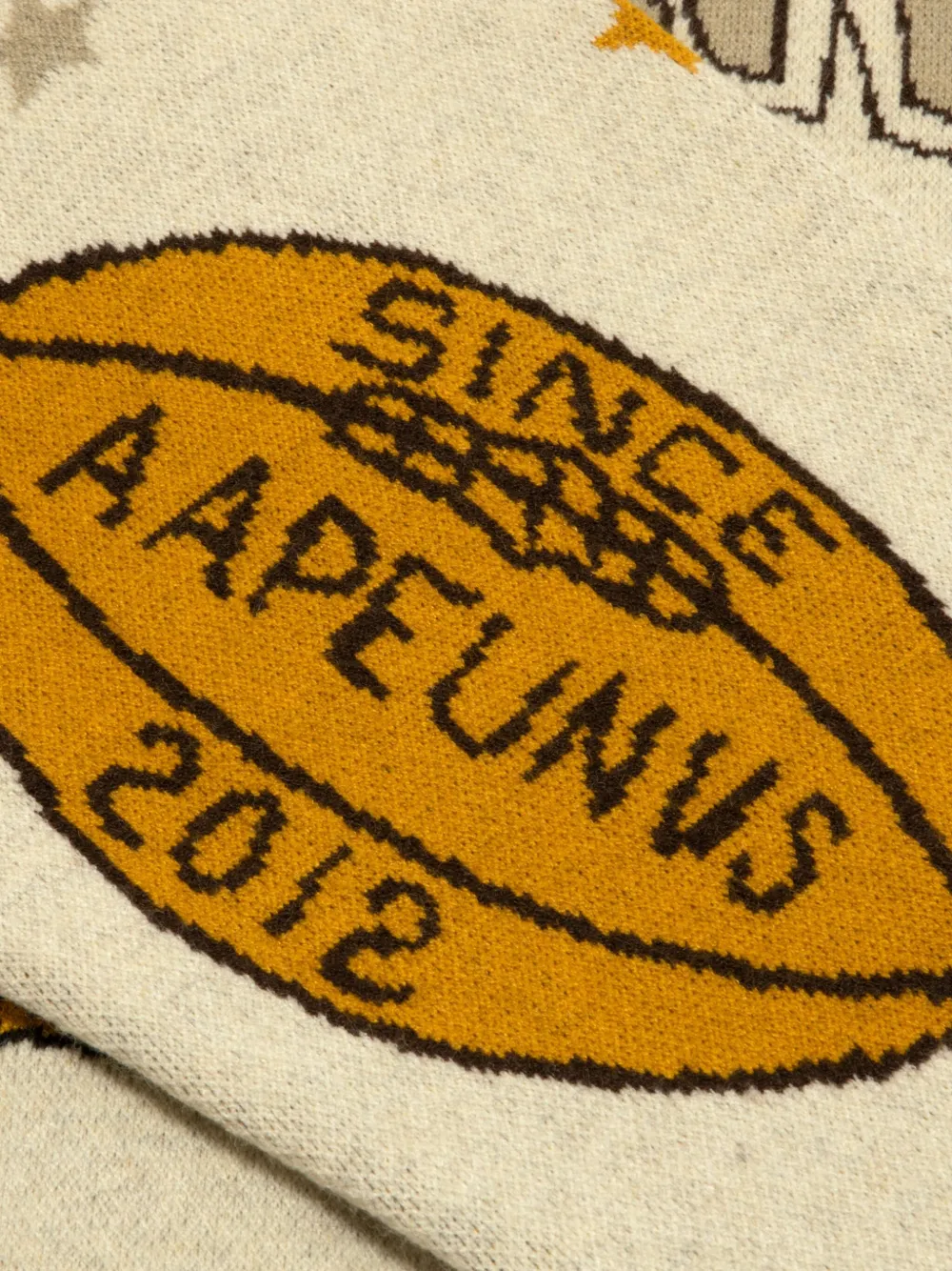 AAPE BY *A BATHING APE Vest met knopen en grafisch design Beige