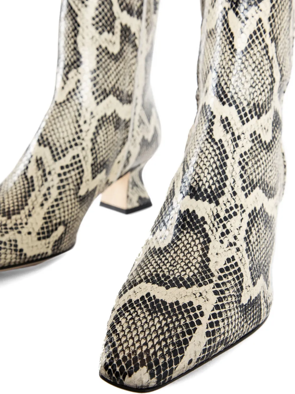 Aeyde Regal laarzen met hak Beige